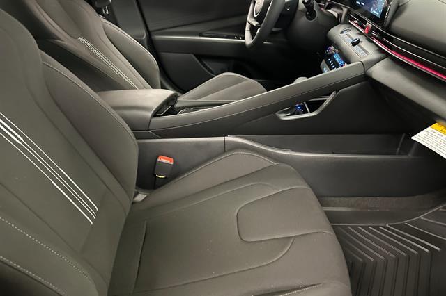 2025 Hyundai Elantra Hybrid SEL Sport