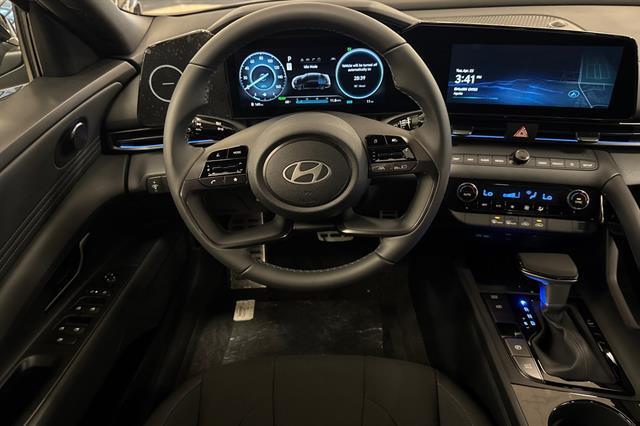 2025 Hyundai Elantra Hybrid SEL Sport