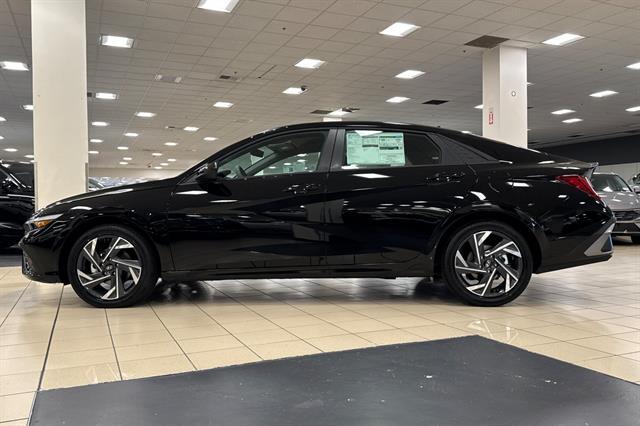 2025 Hyundai Elantra Hybrid SEL Sport