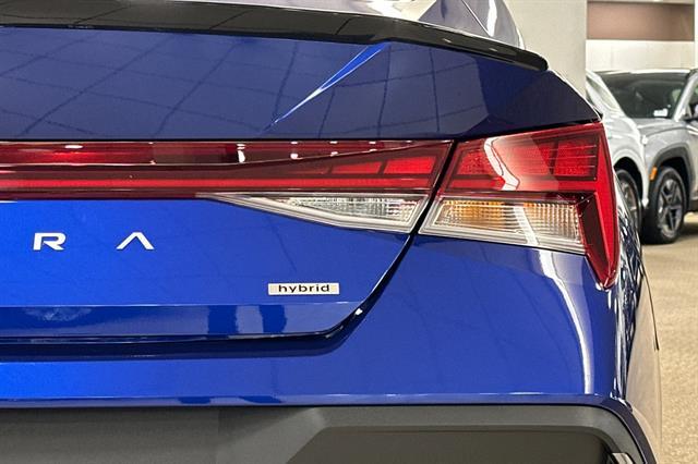 2025 Hyundai Elantra Hybrid SEL Sport