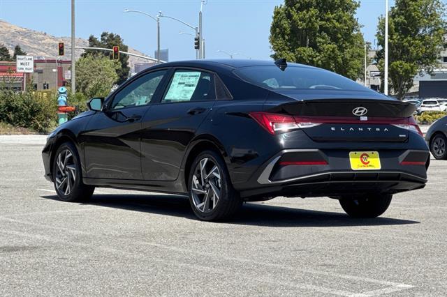 2025 Hyundai Elantra Hybrid SEL Sport