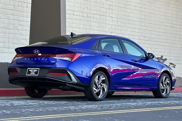 2025 Hyundai Elantra Hybrid SEL Sport