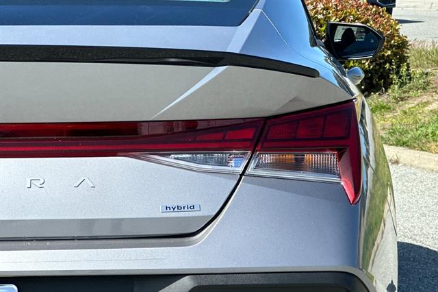 2025 Hyundai Elantra Hybrid SEL Sport