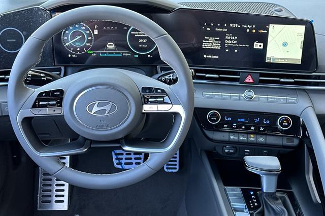 2025 Hyundai Elantra Hybrid SEL Sport