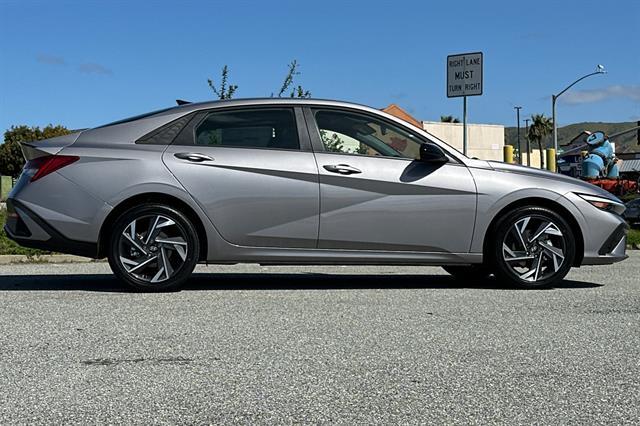2025 Hyundai Elantra Hybrid SEL Sport