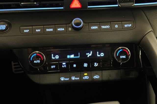 2025 Hyundai Elantra Hybrid SEL Sport