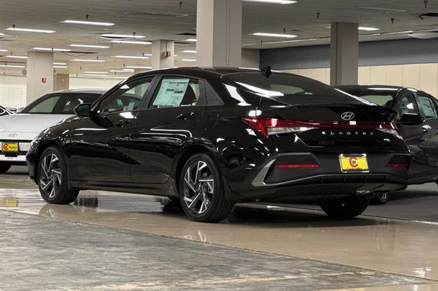 2025 Hyundai Elantra Hybrid SEL Sport