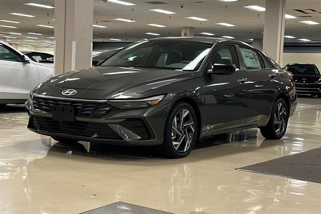 2025 Hyundai Elantra Hybrid SEL Sport