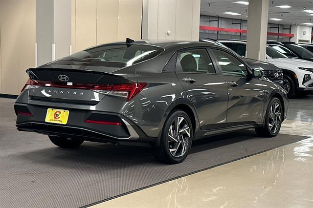 2025 Hyundai Elantra Hybrid SEL Sport