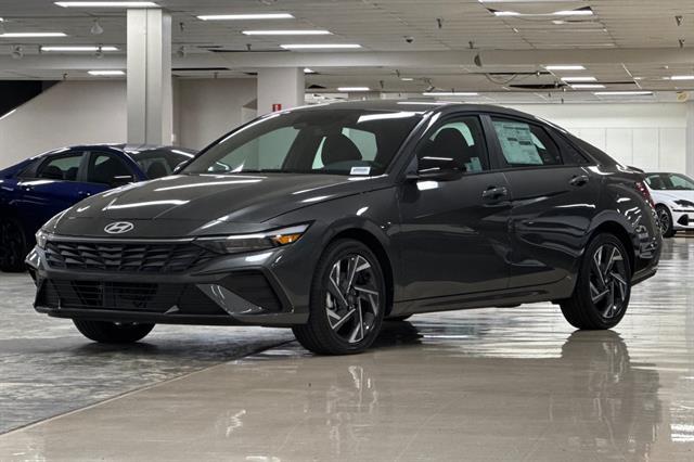 2025 Hyundai Elantra Hybrid SEL Sport