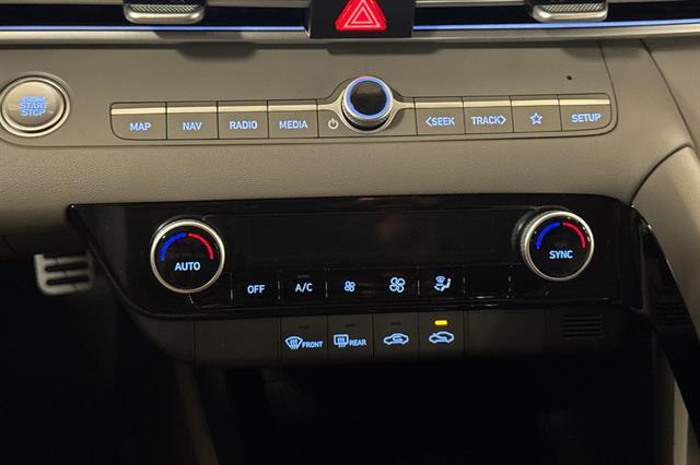 2025 Hyundai Elantra Hybrid SEL Sport