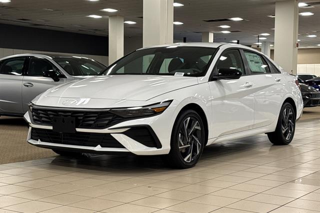 2025 Hyundai Elantra Hybrid SEL Sport