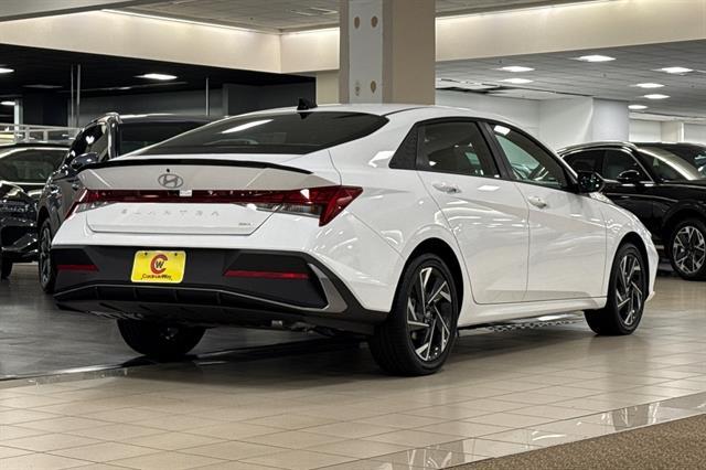2025 Hyundai Elantra Hybrid SEL Sport