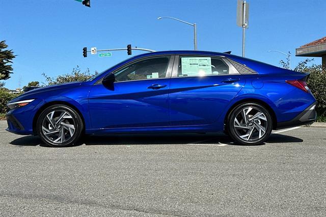 2025 Hyundai Elantra Hybrid SEL Sport