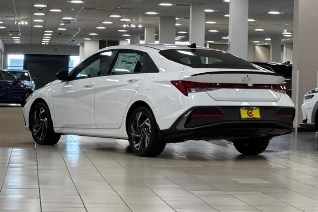 2025 Hyundai Elantra Hybrid SEL Sport