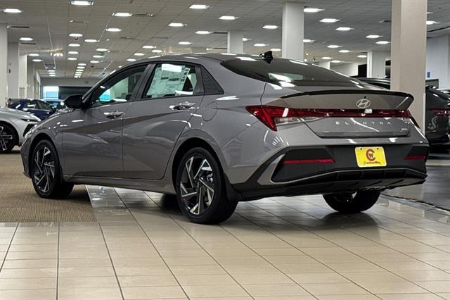 2025 Hyundai Elantra Hybrid SEL Sport