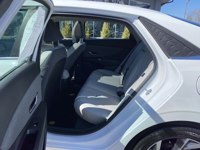 2025 Hyundai Elantra Limited Springfield PA