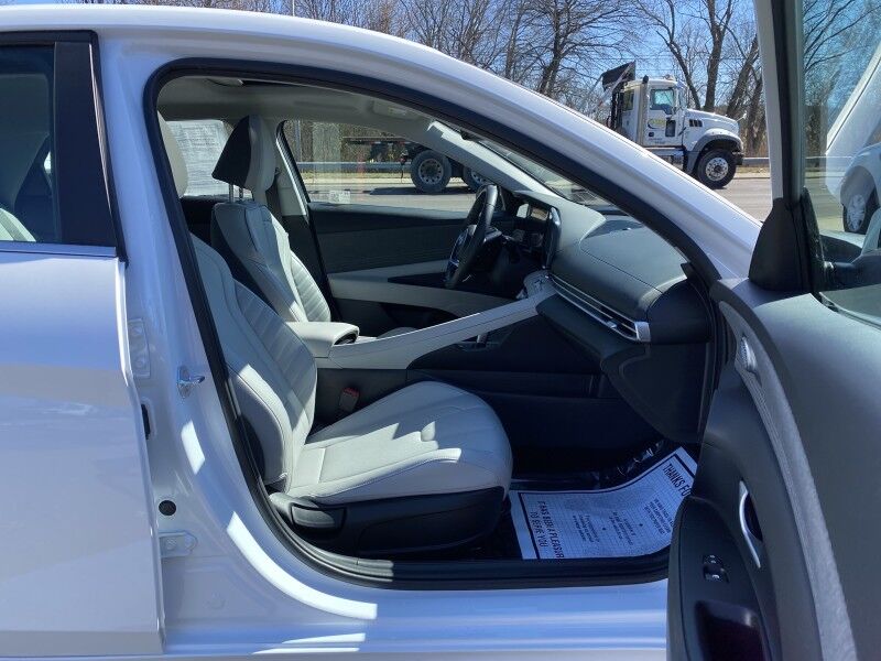 2025 Hyundai Elantra Limited Springfield PA