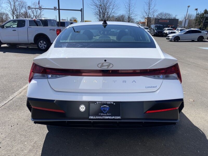 2025 Hyundai Elantra Limited Springfield PA