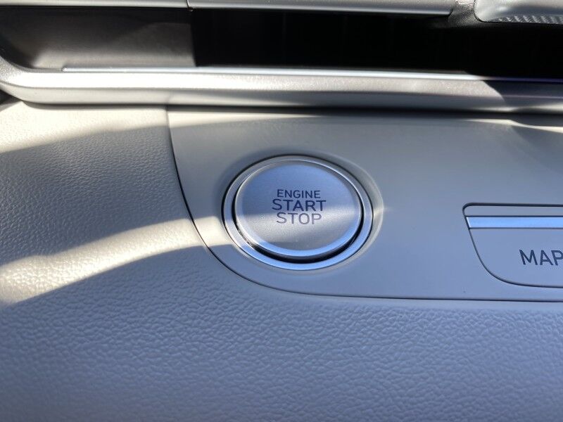 2025 Hyundai Elantra Limited Springfield PA