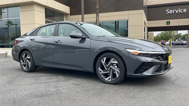 2025 Hyundai Elantra Limited Corona CA