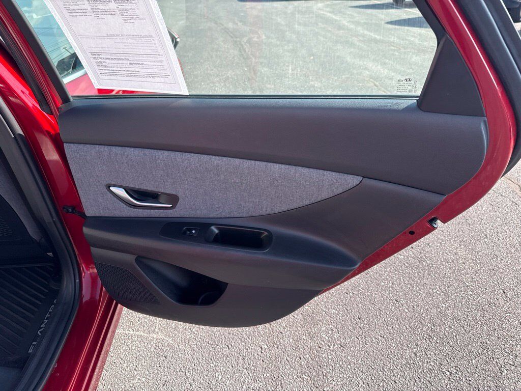 2025 Hyundai Elantra Limited Mount Joy PA