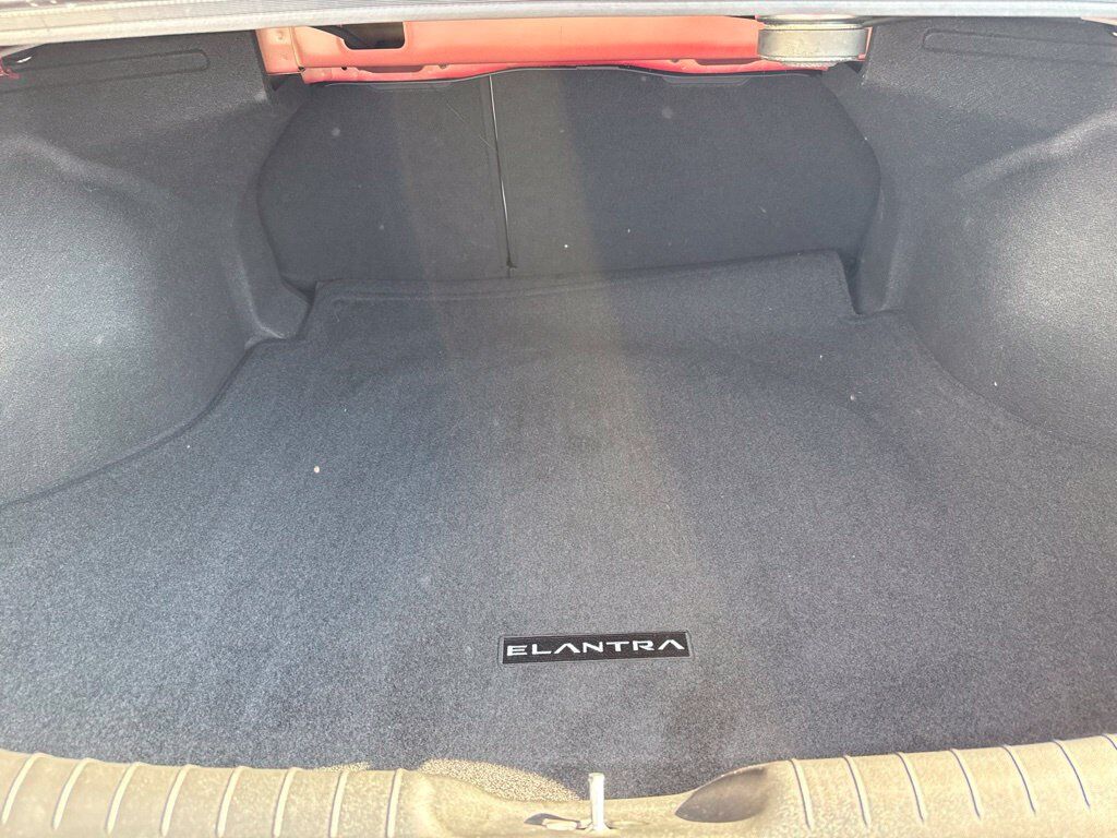 2025 Hyundai Elantra Limited Mount Joy PA