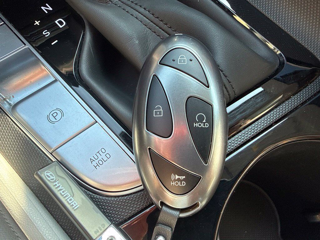 2025 Hyundai Elantra Limited Mount Joy PA