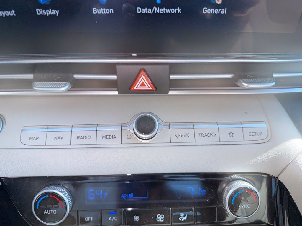 2025 Hyundai Elantra Limited Mount Joy PA