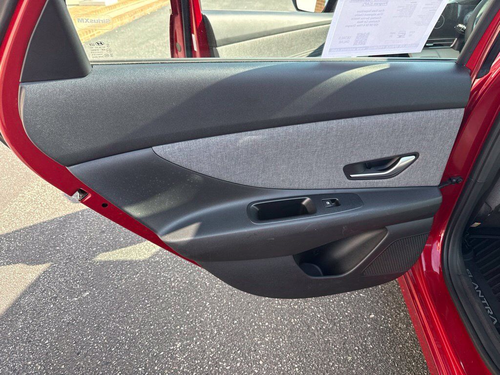 2025 Hyundai Elantra Limited Mount Joy PA