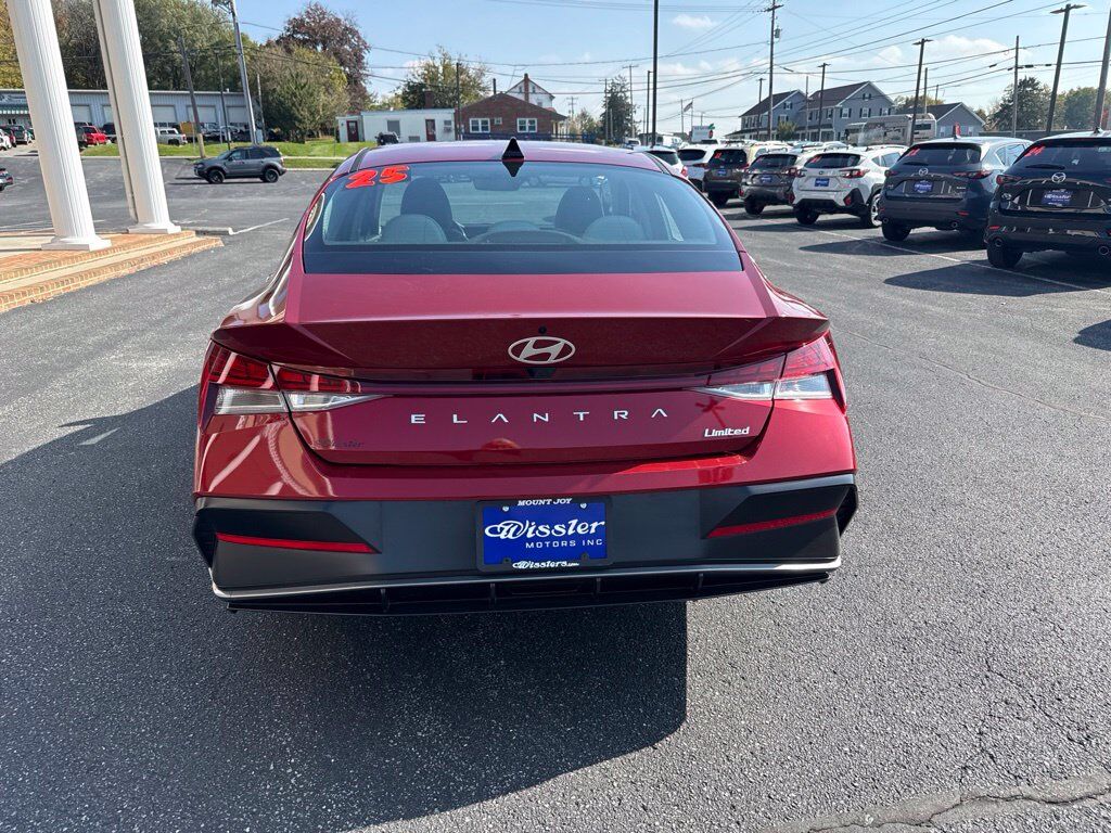 2025 Hyundai Elantra Limited Mount Joy PA