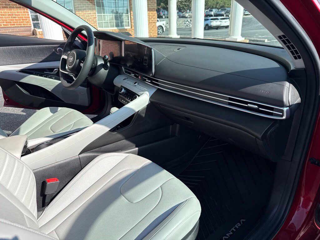 2025 Hyundai Elantra Limited Mount Joy PA