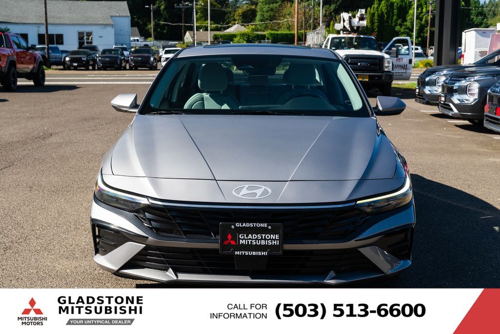 2025 Hyundai Elantra Limited Milwaukie OR