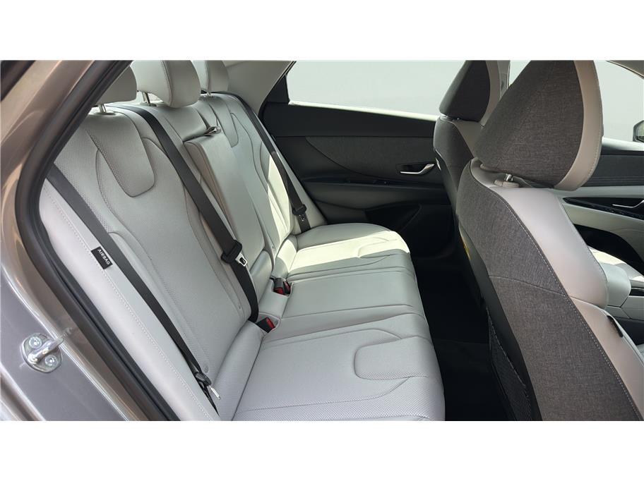 2025 Hyundai Elantra Limited Sedan 4D Folsom CA