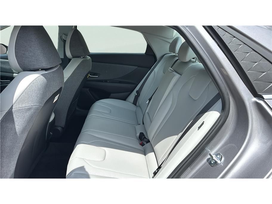 2025 Hyundai Elantra Limited Sedan 4D Folsom CA