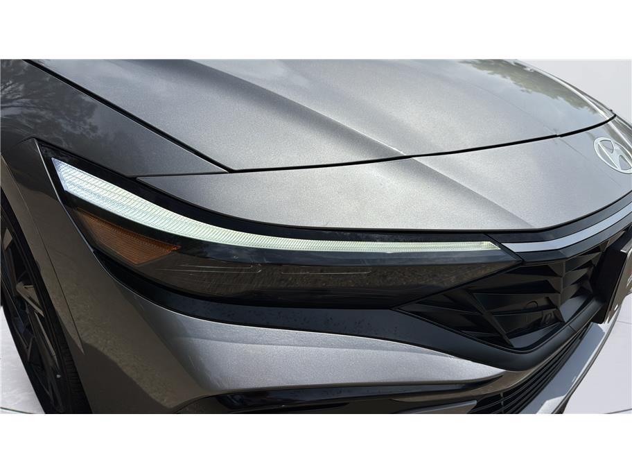 2025 Hyundai Elantra Limited Sedan 4D Folsom CA