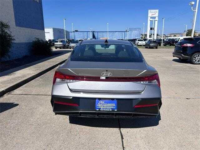 2025 Hyundai Elantra Limited Cape Girardeau MO