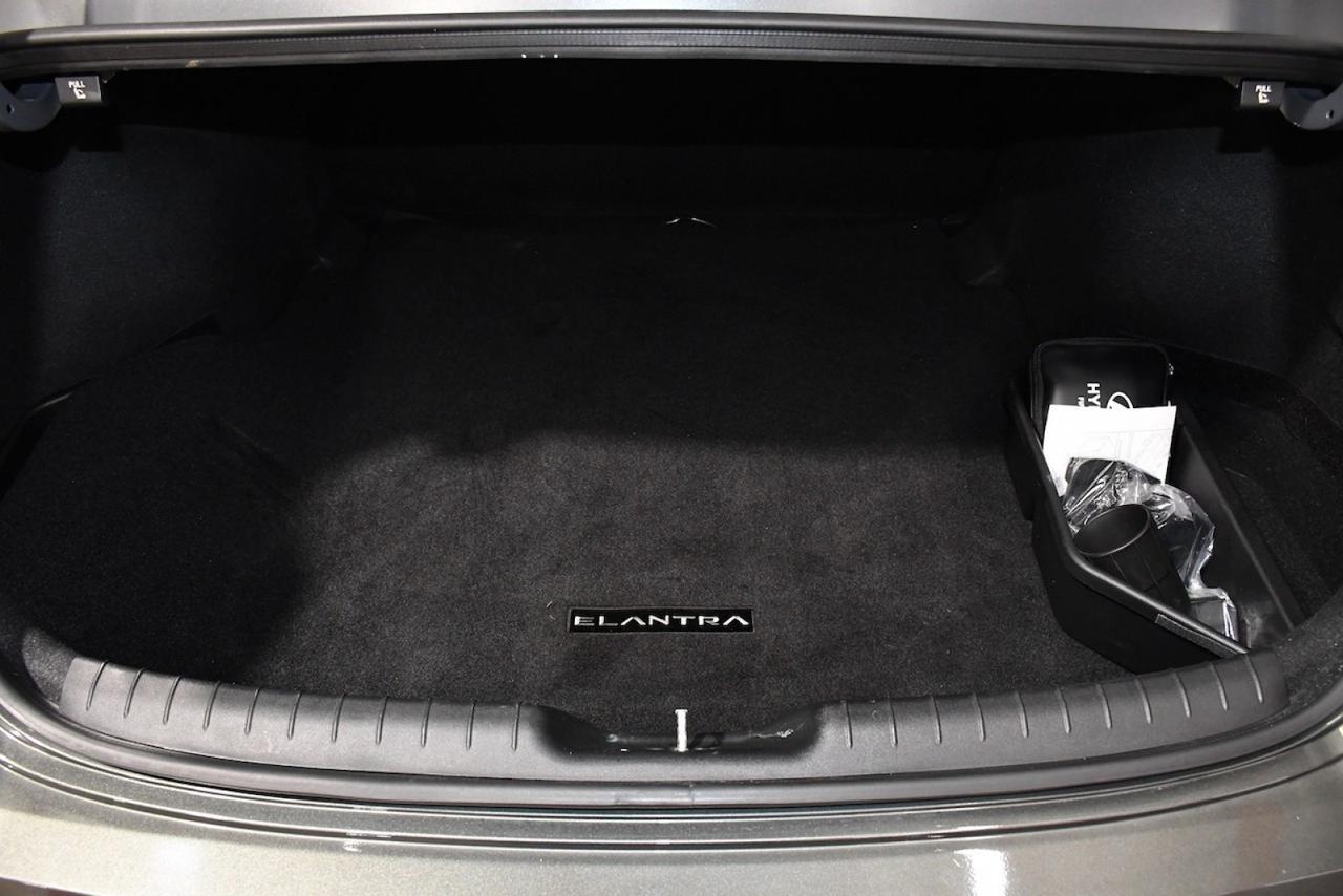 2025 Hyundai Elantra SE Lakeworth FL