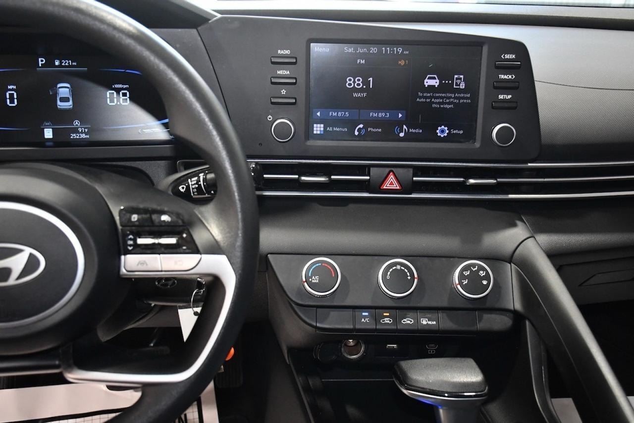 2025 Hyundai Elantra SE Lakeworth FL