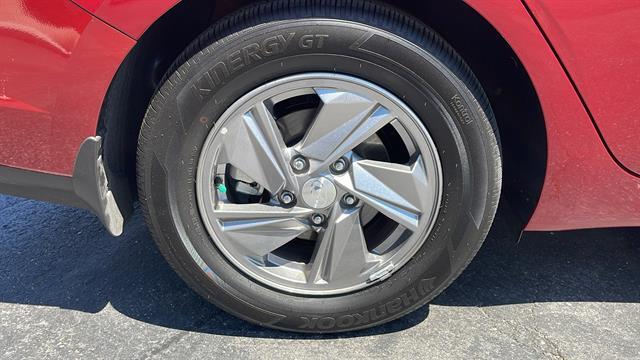 2025 Hyundai Elantra SE Corona CA