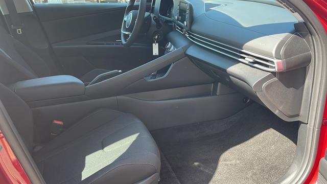 2025 Hyundai Elantra SE Corona CA