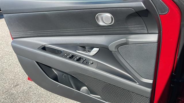 2025 Hyundai Elantra SE Corona CA