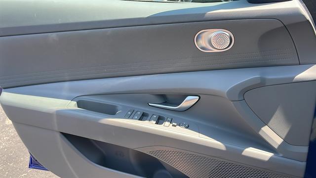 2025 Hyundai Elantra SE Corona CA