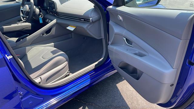 2025 Hyundai Elantra SE Corona CA