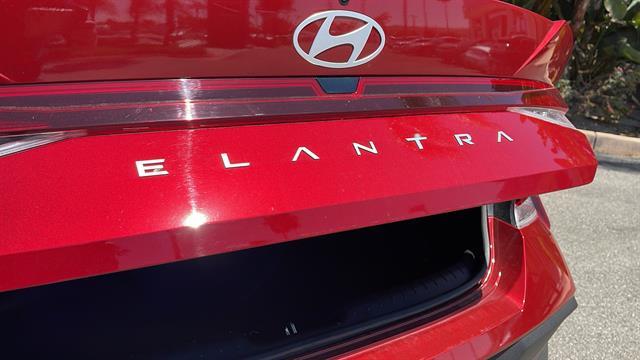 2025 Hyundai Elantra SE Corona CA