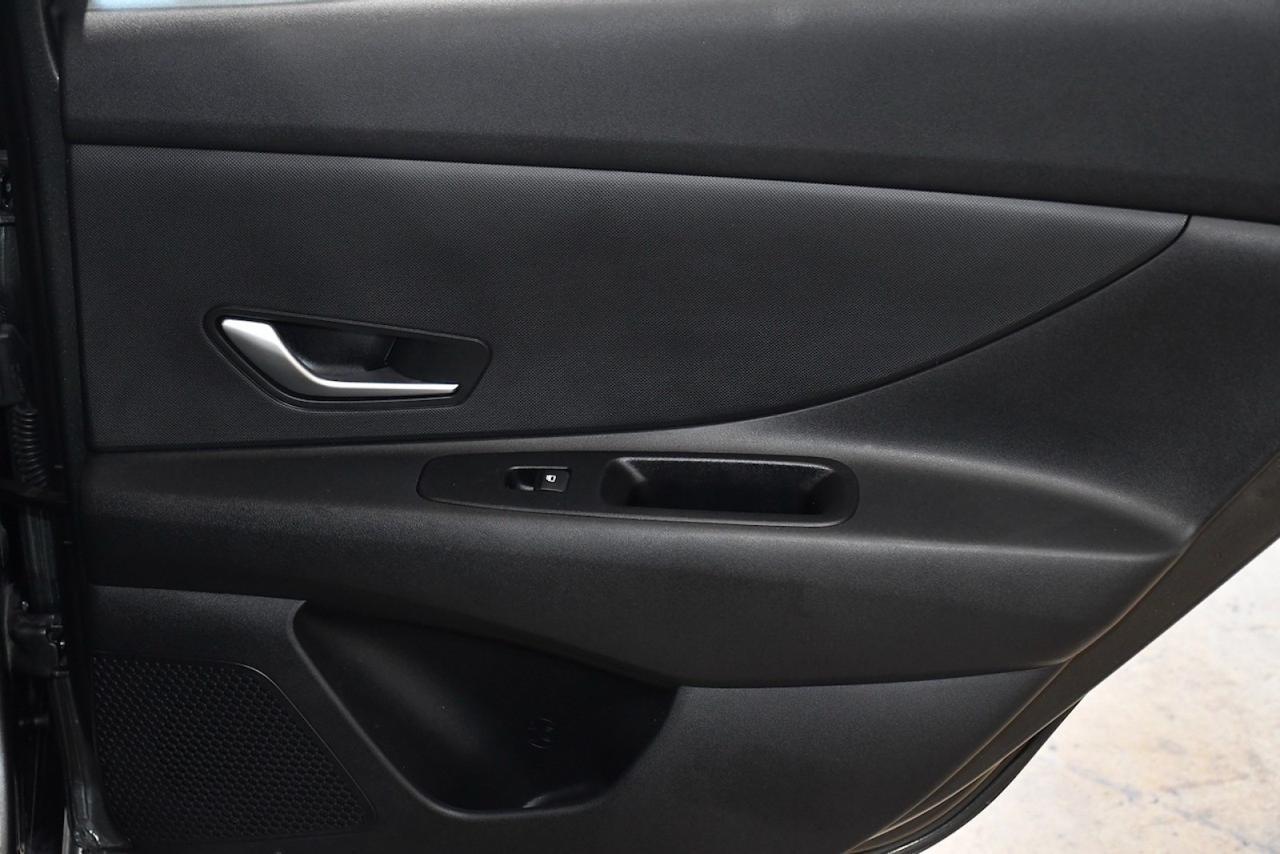 2025 Hyundai Elantra SE Lakeworth FL
