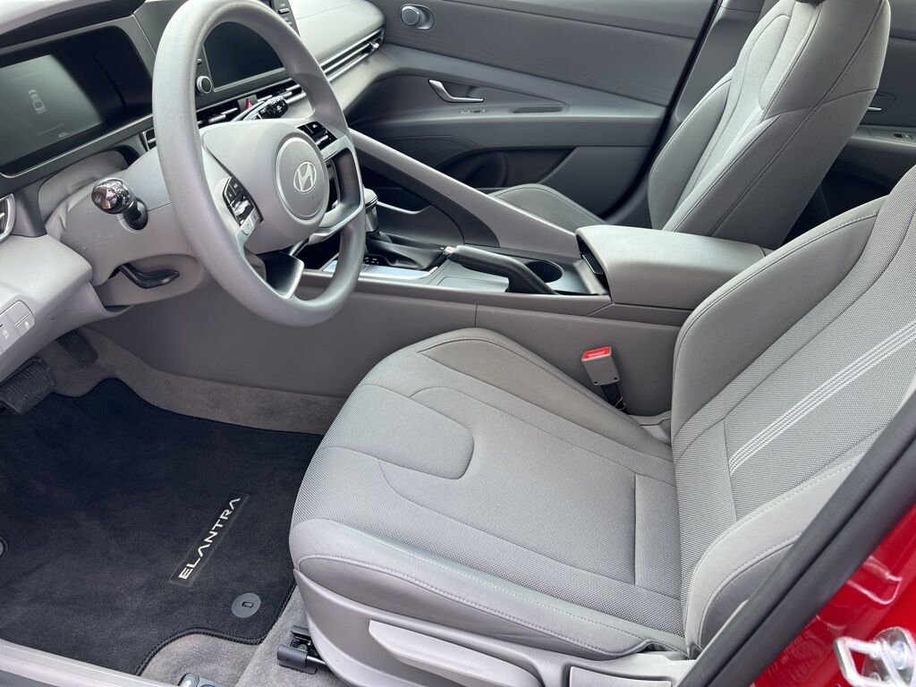 2025 Hyundai Elantra SE Mount Joy PA