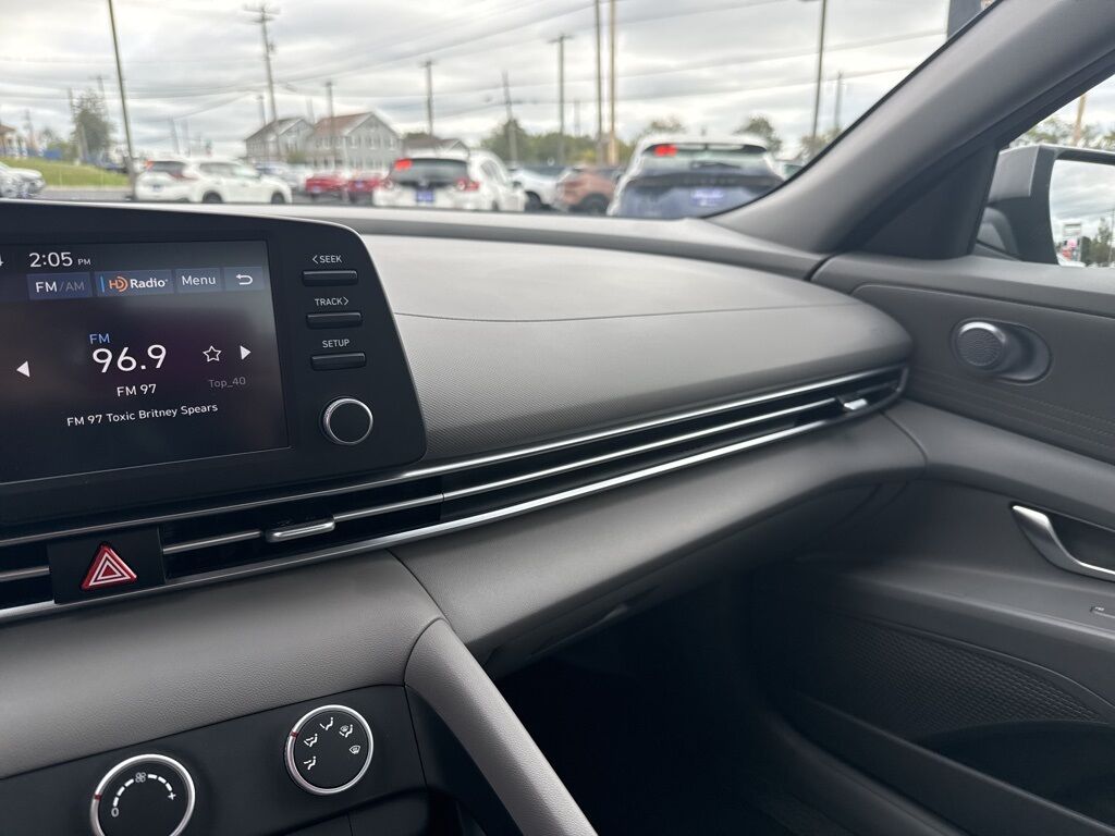 2025 Hyundai Elantra SE Mount Joy PA