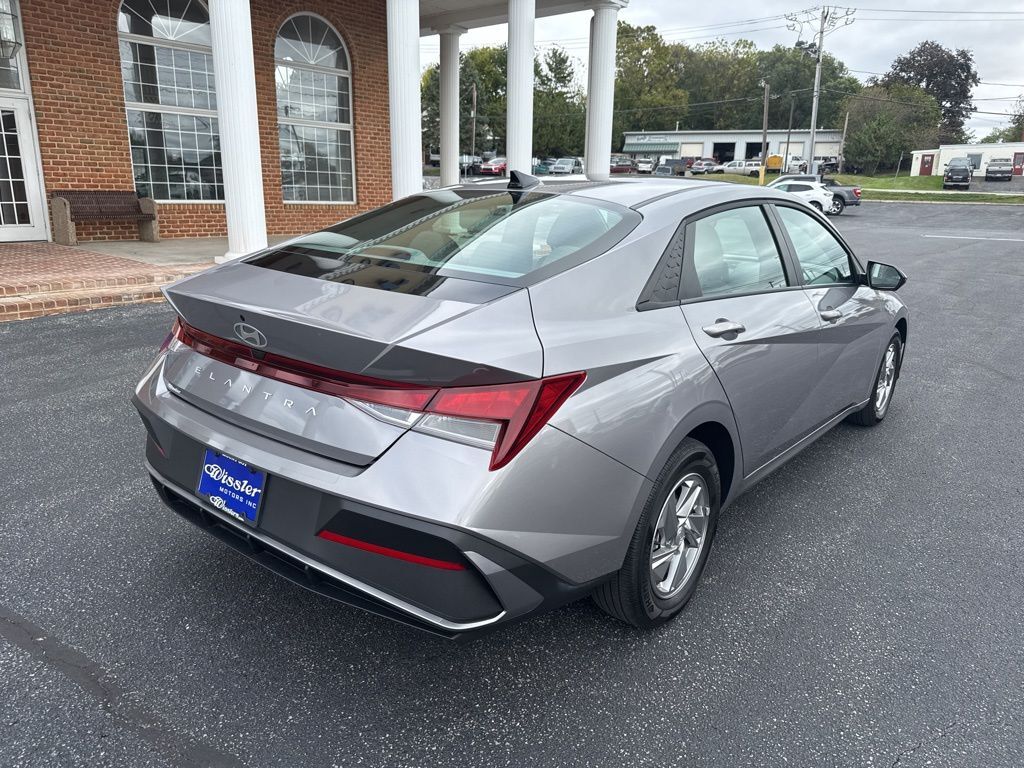 2025 Hyundai Elantra SE Mount Joy PA