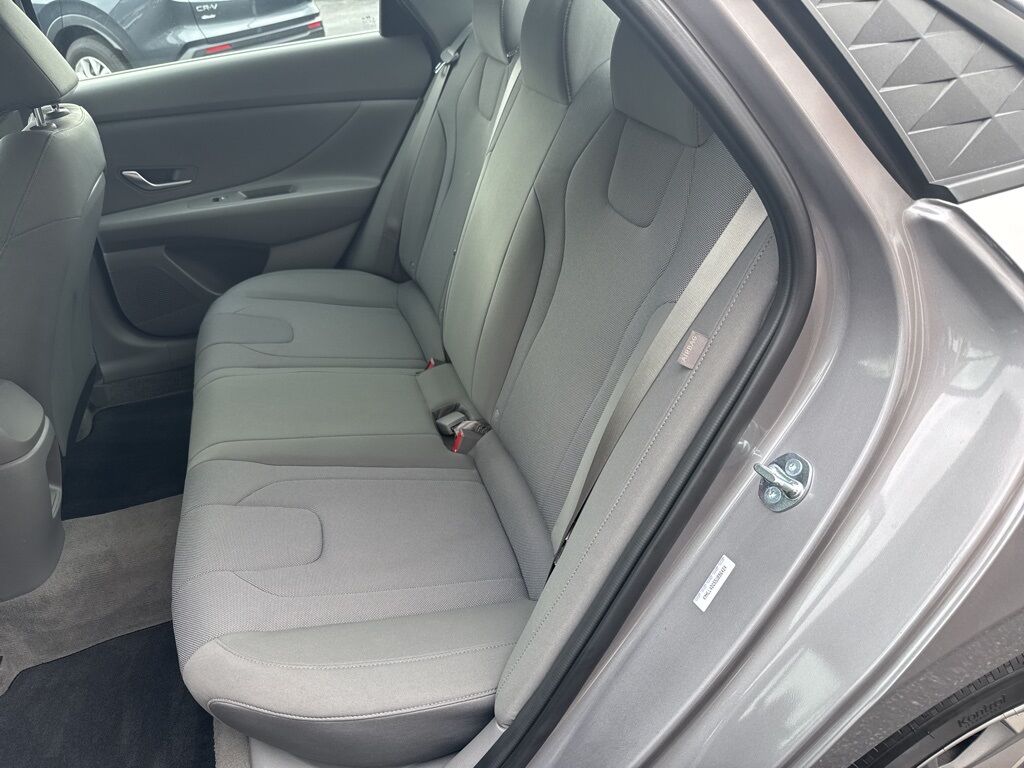 2025 Hyundai Elantra SE Mount Joy PA